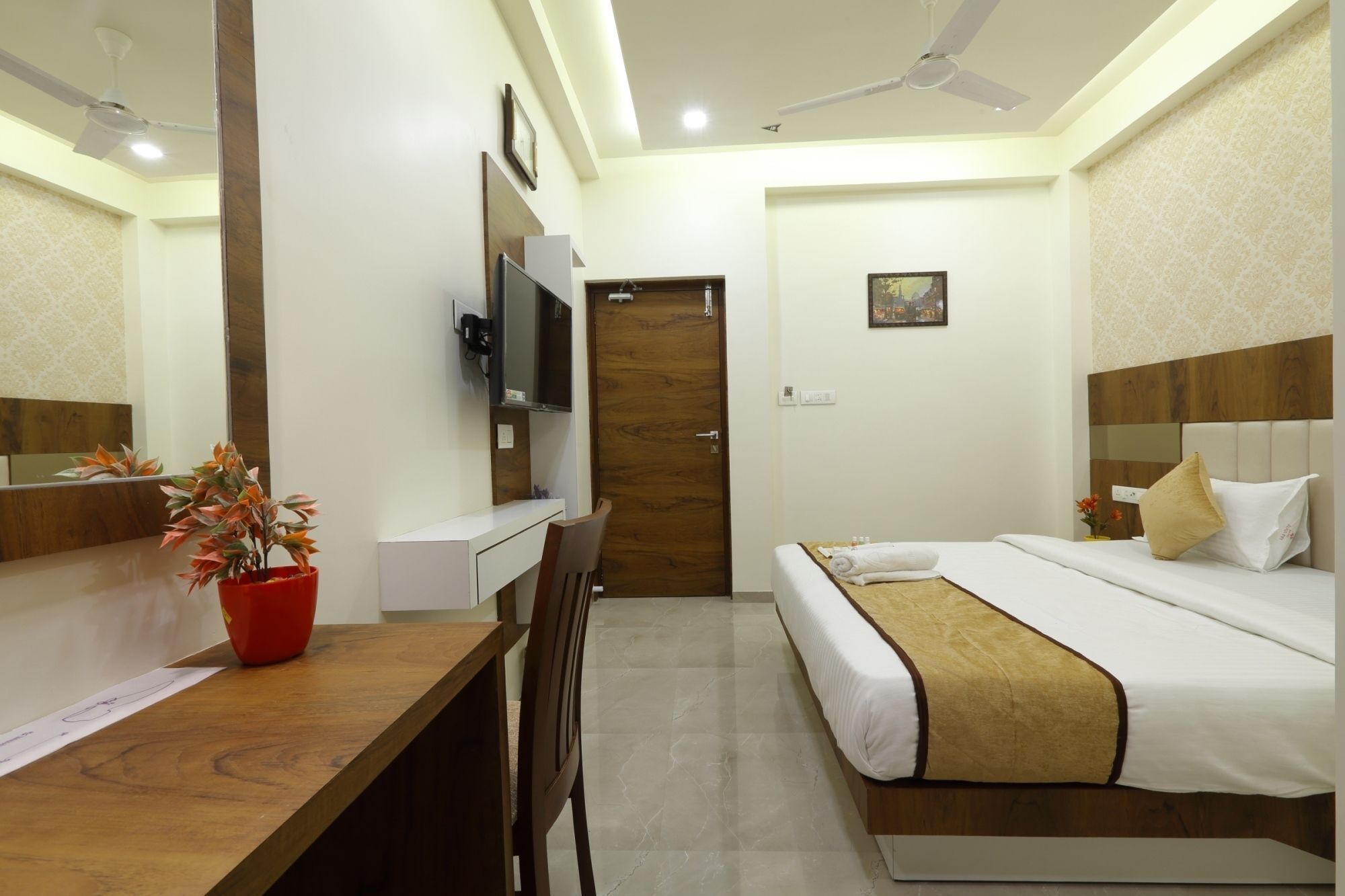 Hotel Alka Inn Ahmedabad Buitenkant foto
